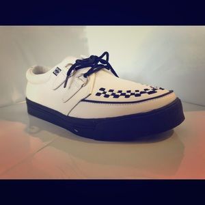 T.U.K. White Leather 2 ring Creeper